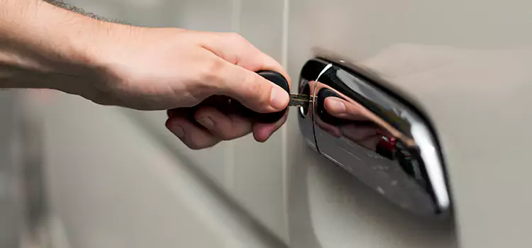 Why Choose Our Auto Locksmith Team in Royal Oak, MI?